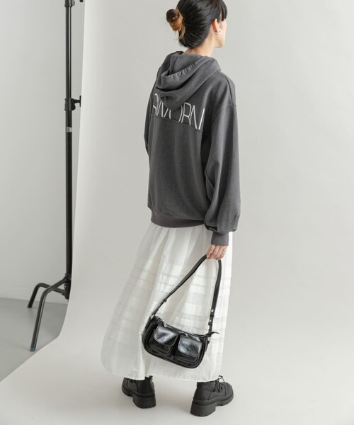 KBF（ケイビーエフ）の「バックロゴフーディー（パーカー・レディース・GRAY/NAVY・one）」の10枚目の写真