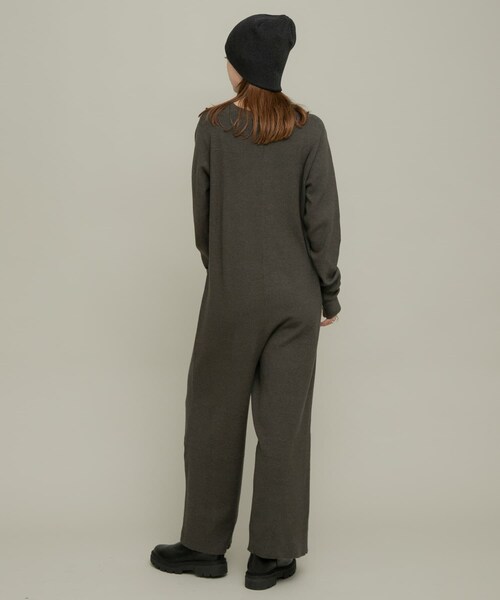 URBAN RESEARCH Sonny Label（アーバンリサーチサニーレーベル）の「ニットオールインワン（つなぎ/オールインワン・レディース・チャコール/ベージュ・36/38）」の8枚目の写真