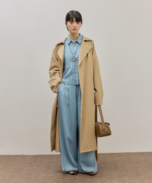ADAM ET ROPE'（アダムエロペ）の「リラックスライトトレンチコート（トレンチコート・レディース・オフホワイト/ベージュ・36/38）」の13枚目の写真