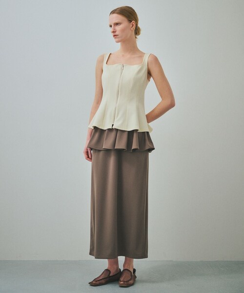 ROPE'（ロペ）の「【一部店舗限定】【REALM（レルム）】PEPLUM SKIRT｜フリルタイトスカート　26SS（スカート・レディース・カーキ・38）」の8枚目の写真