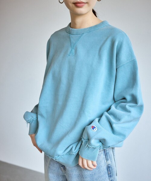 ROPE' PICNIC（ロペピクニック）の「【Champion/チャンピオン】ピグメント裏毛クルーネックスウェット（スウェット・レディース・ブラック/サックス/ワイン/オレンジ・F）」の4枚目の写真