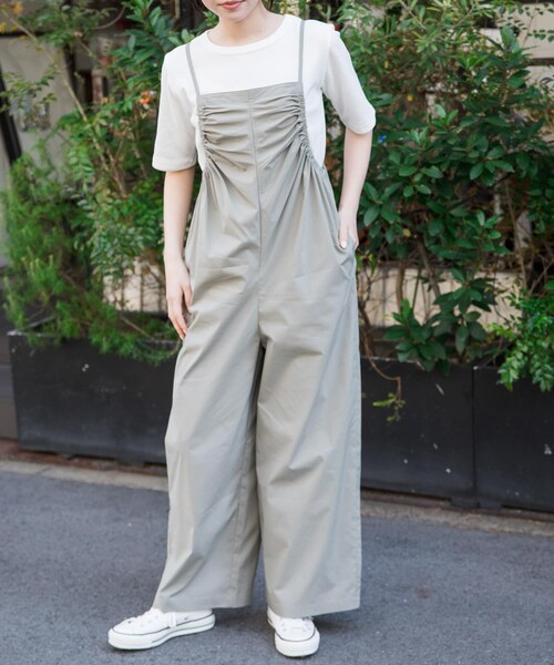 URBAN RESEARCH DOORS(アーバンリサーチドアーズ)の「FORK&SPOON サイドギャザーサロペット(サロペット/オーバーオール・レディース・KHAKI/BLACK・1/2)」の19枚目の写真