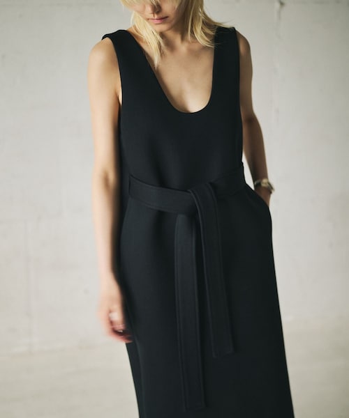 ROPE'(ロペ)の「【一部店舗限定】【REALM(レルム)】U NECK OVER DRESS|ドレス(ドレス・レディース・ブラック・36/38)」の21枚目の写真