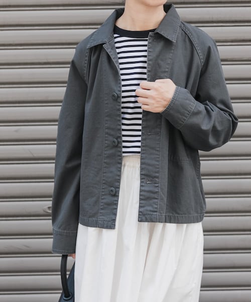 URBAN RESEARCH DOORS（アーバンリサーチドアーズ）の「FORK&SPOON　ミリタリージャケット（ミリタリージャケット・レディース・CHARCOAL/KHAKI・1）」の4枚目の写真