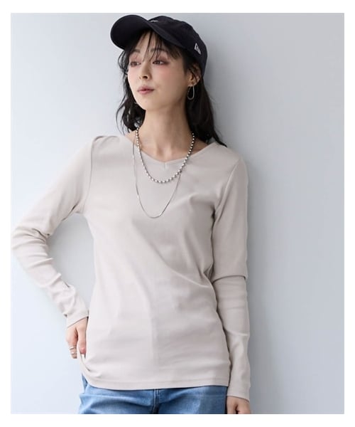 nissen（ニッセン）の「綿１００％フライス素材Ｖネック長袖Ｔシャツ（UVカット）＜大きいサイズ有＞（Tシャツ/カットソー・レディース・黒/オフホワイト/グレージュ/杢チャコールグレー/ネイビー/ライムグリーン/トープ/ディープグリーン/クラウドピンク/パープル・L/LL/3L/4L/5L/6L/8L/10L/S/M）」の10枚目の写真