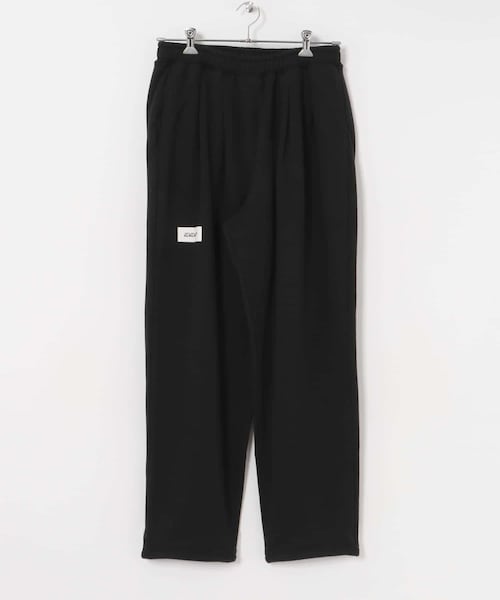 URBAN RESEARCH（アーバンリサーチ）の「dDdDdDd　WIDE TAPERED SWEAT PANTS（スウェットパンツ・メンズ・M.GRAY/WHITE/BLACK/NAVY・S/M/L/XL/XXL）」の2枚目の写真