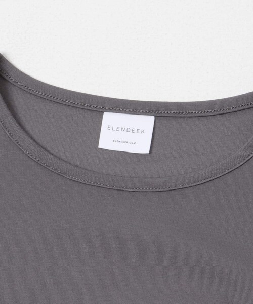 URBAN RESEARCH ROSSO（アーバンリサーチロッソ）の「ELENDEEK　SLIDE FLARE DOCKING CUT AND SEWN（Tシャツ/カットソー・レディース・O.WHT/GRY/BLK・Free）」の13枚目の写真
