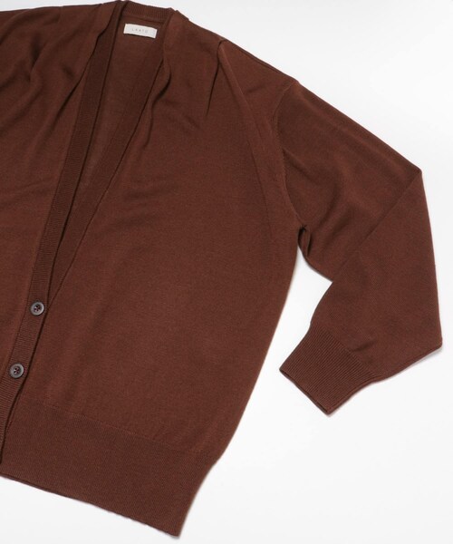 LAATO（ラート）の「WOOL KNIT CARDIGAN（ニット/セーター・レディース・セメント/クローブ・Free）」の8枚目の写真