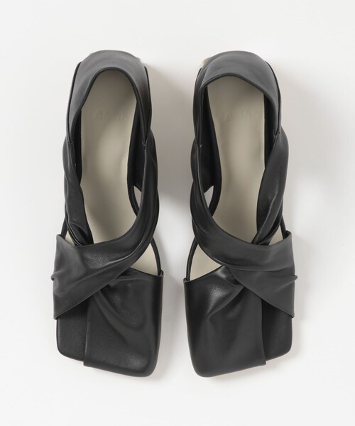 URBAN RESEARCH ROSSO（アーバンリサーチロッソ）の「ALM.　HEIDI LEATHER PUMPS（パンプス・レディース・SILVER/BLACK・36/37/38）」の5枚目の写真