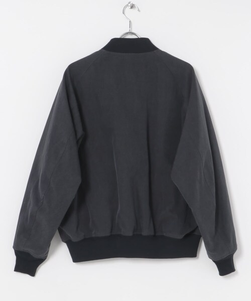 URBAN RESEARCH(アーバンリサーチ)の「A PRESSE Silk Padding Jacket(ブルゾン・メンズ・NAVY/KHAKI・2/3)」の13枚目の写真