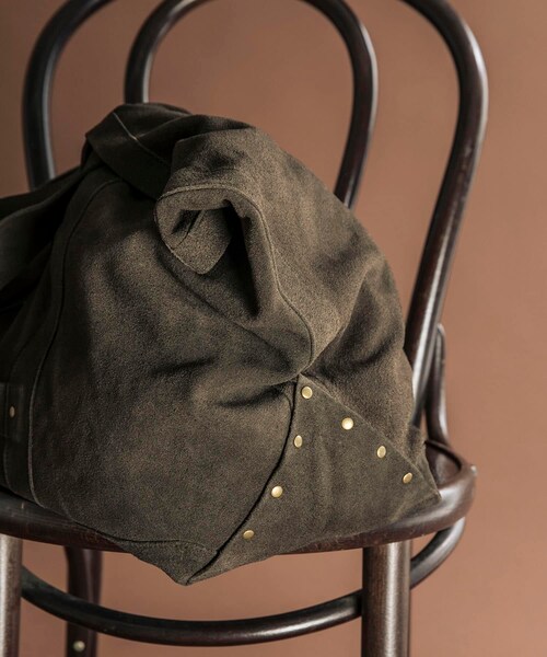 URBAN RESEARCH（アーバンリサーチ）の「『別注』SEVEN BY SEVEN×URBAN RESEARCH　LEATHER TOTE BAG（トートバッグ・メンズ・ECRU/CHACOAL/D.BROWN/OLIVE・Free）」の15枚目の写真