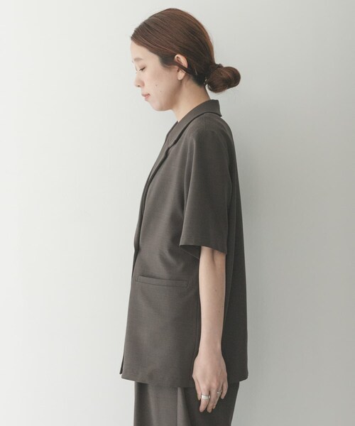 URBAN RESEARCH Sonny Label（アーバンリサーチサニーレーベル）の「ハイスペジャケットパンツセットアップ（セットアップ・レディース・オフ/チャコール・Free）」の22枚目の写真