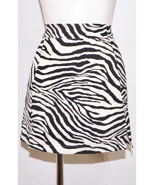 A.D.G（エーディージー）の「Zebra Pattern Mini Skirt (off white)（スカート・レディース・ホワイト・FREE）」の5枚目の写真
