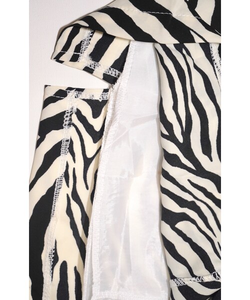 A.D.G（エーディージー）の「Zebra Pattern Mini Skirt (off white)（スカート・レディース・ホワイト・FREE）」の9枚目の写真