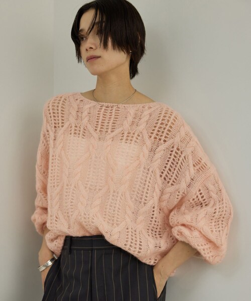 ADAM ET ROPE'（アダムエロペ）の「シアーモヘアケーブルプルオーバー（ニット/セーター・レディース・グレー/オフホワイト/サックス/ピンク系・F）」の4枚目の写真