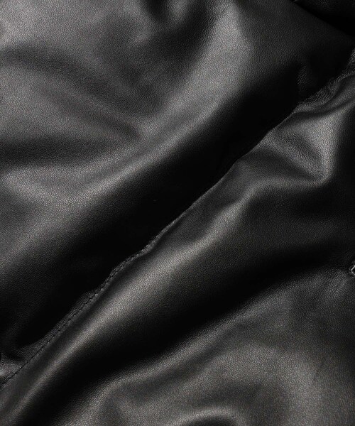 ADAM ET ROPE'(アダムエロペ)の「《別注》【AVIREX for ADAM ET ROPE'】レザーダウンジャケット(ダウンジャケット/コート・メンズ・ブラック・L/M/S)」の20枚目の写真