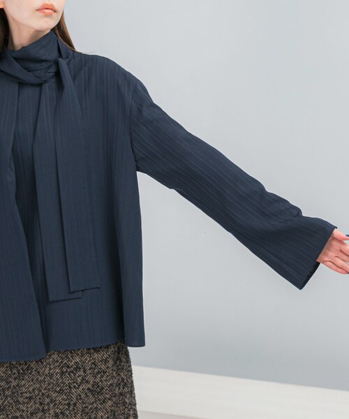 URBAN RESEARCH ROSSO（アーバンリサーチロッソ）の「ボウタイブラウス（シャツ/ブラウス・レディース・WHITE/NAVY・Free）」の12枚目の写真