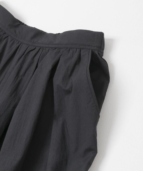 URBAN RESEARCH ROSSO（アーバンリサーチロッソ）の「ライトタックイージーワイドパンツ（その他パンツ・レディース・BEIGE/DARKNAVY・Free）」の20枚目の写真