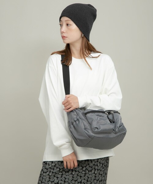 URBAN RESEARCH Sonny Label（アーバンリサーチサニーレーベル）の「グログラン2ポケットショルダーバッグ（ショルダーバッグ・レディース・グレー/ブラック・one）」の12枚目の写真