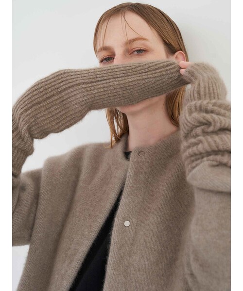 ELENDEEK（エレンディーク）の「CN RACCOON ARM WARMERS（その他雑貨・レディース・アイボリー/ベージュ/ブラック/キャメル・F）」の12枚目の写真