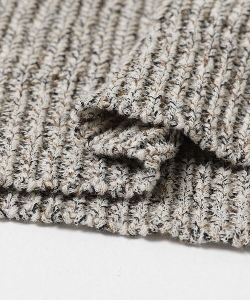 URBAN RESEARCH Sonny Label（アーバンリサーチサニーレーベル）の「メランジテープヤーンUネックニットベスト（ベスト・レディース・グレー系/ベージュ系・Free）」の14枚目の写真