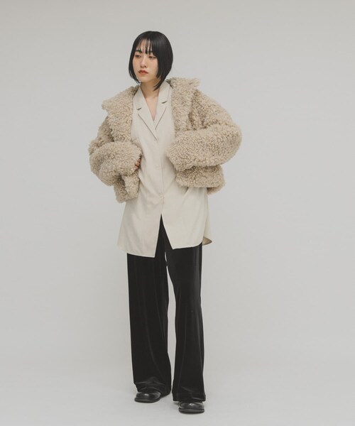 KBF（ケイビーエフ）の「ピーチスキンBIGシャツ（シャツ/ブラウス・レディース・IVORY/BLUE GRAY/CHARCOAL・One）」の6枚目の写真