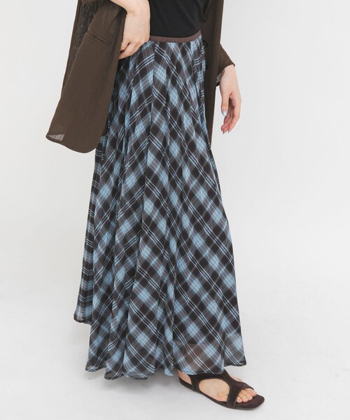 KBF(ケイビーエフ)の「サーキュラーチェックプリーツスカート(スカート・レディース・BLACK×IVO/BROWN×BLU/RED×IVORY・One)」の21枚目の写真