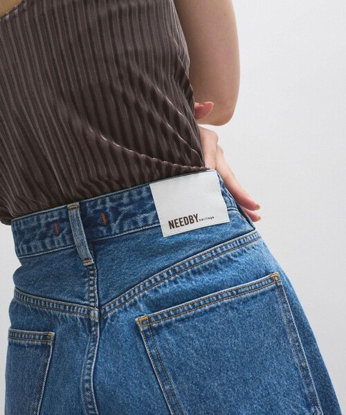 ADAM ET ROPE'(アダムエロペ)の「【NEEDBY for ADAM ET ROPE'】別注 ANGIE(デニムパンツ・レディース・ブラック/ブルー・23/24/25/26)」の22枚目の写真