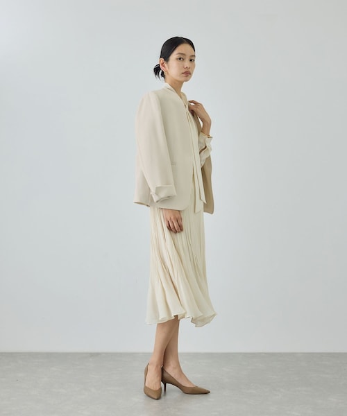 ROPE'（ロペ）の「トリアセダブルクロス Ｖネックジャケット/イージーケア・セットアップ対応・26SS（ノーカラージャケット・レディース・ベージュ/ネイビー・36/38/40）」の19枚目の写真