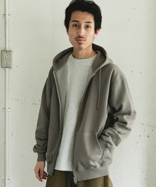 URBAN RESEARCH DOORS(アーバンリサーチドアーズ)の「『UR TECH』ピグメントダイ裏起毛ZIPパーカー(パーカー・メンズ・GRAY/BLACK・M/L)」の22枚目の写真