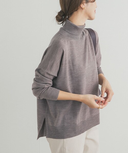 URBAN RESEARCH DOORS（アーバンリサーチドアーズ）の「ウォッシャブルウールタートルネックワイドプルオーバー（ニット/セーター・レディース・杢MOCHA/RED/GREEN/BROWN・M）」の21枚目の写真