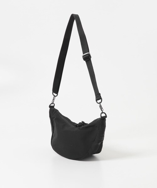 URBAN RESEARCH DOORS(アーバンリサーチドアーズ)の「撥水COMPACT SHOULDER(ショルダーバッグ・メンズ・BLACK/D.GRAY/BEIGE・-)」の6枚目の写真