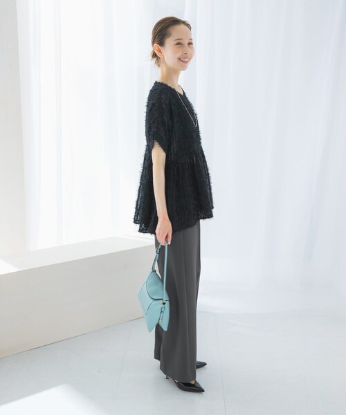 URBAN RESEARCH ROSSO（アーバンリサーチロッソ）の「シアージャガードペプラムブラウス（シャツ/ブラウス・レディース・OFF WHITE/BLACK・FREE）」の22枚目の写真