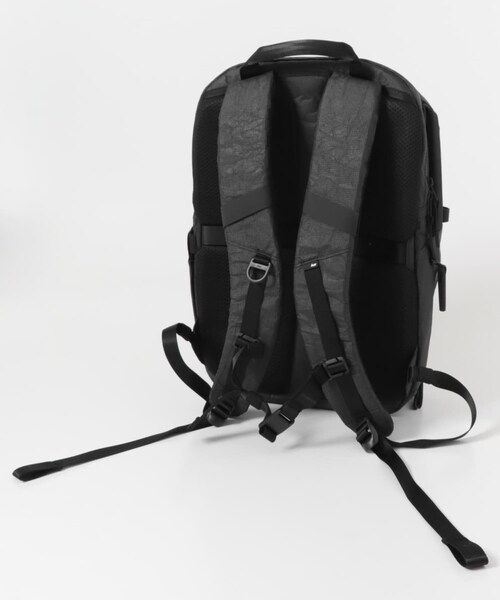 URBAN RESEARCH（アーバンリサーチ）の「AER　CITY PACK PRO 2 24L ULTRA（バックパック/リュック・メンズ・BLACK・Free）」の4枚目の写真