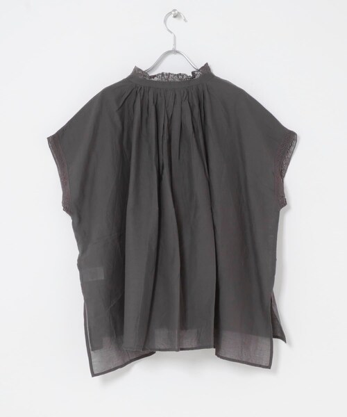かぐれ(カグレ)の「SOIL COTTON VOILE GATHERED SHIRTS(シャツ/ブラウス・レディース・WHT/CCR・1)」の21枚目の写真