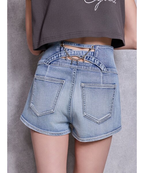 GYDA(ジェイダ)の「ハイウエストボタンBACKカーブクロスGYDA chainデニムショートパンツ(デニムパンツ・レディース・ブラック/アイスブルー/インディゴ・XS/S/M)」の11枚目の写真