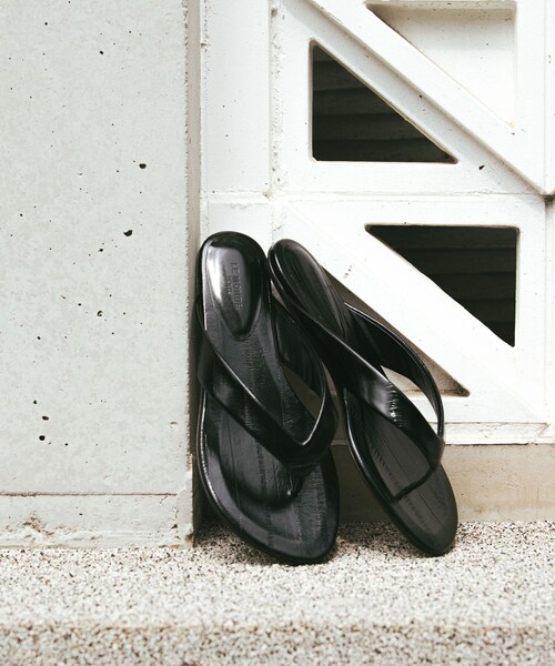 URBAN RESEARCH（アーバンリサーチ）の「LE MONDE BERYL　FLAT THONG SANDAL（サンダル・レディース・BLACK・36/37/38/39）」の9枚目の写真