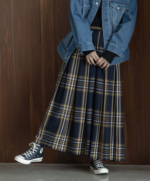 URBAN RESEARCH Sonny Label（アーバンリサーチサニーレーベル）の「タックチェックイージースカート（スカート・レディース・ブラック系/イエロー系/ブラウン系・36/38）」の7枚目の写真