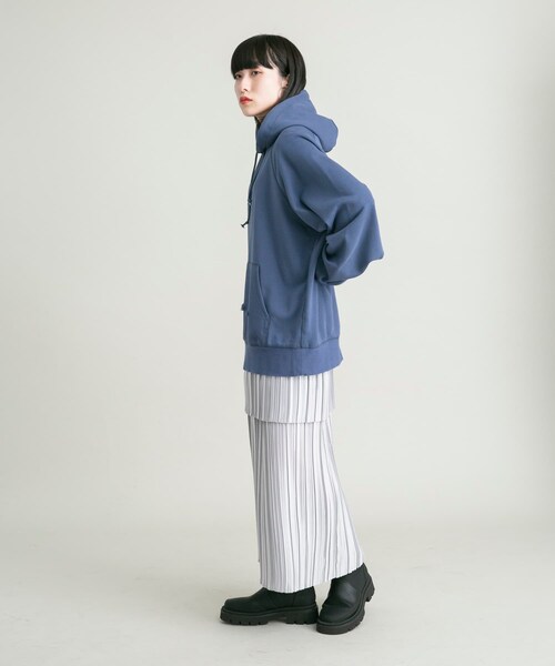 KBF（ケイビーエフ）の「ダメージBIGフーディー（パーカー・レディース・NAVY/TOP GRAY・one）」の21枚目の写真