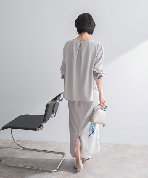 URBAN RESEARCH ROSSO（アーバンリサーチロッソ）の「ストレッチジョーゼットスカート（スカート・レディース・WHITE/GREIGE/NAVY・Free）」の14枚目の写真