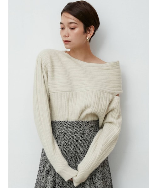 LAGUNAMOON（ラグナムーン）の「カットアウトニットプルオーバー（ニット/セーター・レディース・アイボリー/ピスタチオ/モカ/ブラック/ダークオレンジ/ベージュ・F）」の5枚目の写真