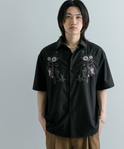 SENSE OF PLACE by URBAN RESEARCH(センスオブプレイスバイアーバンリサーチ)の「ボタニカルシシュウシャツ(5分袖)(シャツ/ブラウス・メンズ・BLACK/WHITE/GRAY・M/L)」の17枚目の写真