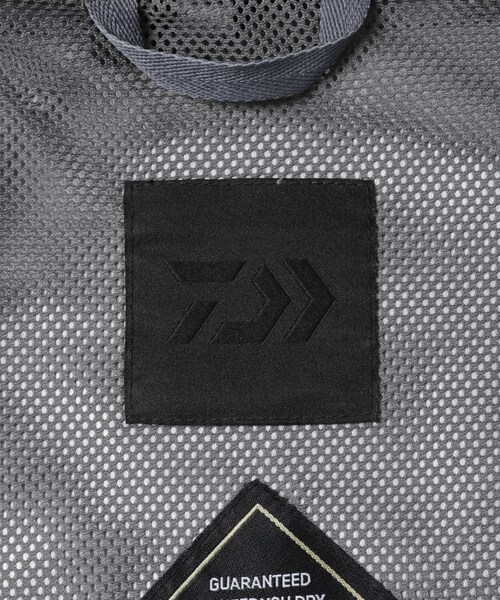 URBAN RESEARCH（アーバンリサーチ）の「DAIWA PIER39　GORE-TEX TECH 2WAY CADET PARKA（テーラードジャケット・メンズ・BLACK/CHARCOAL・M/L/XL）」の15枚目の写真