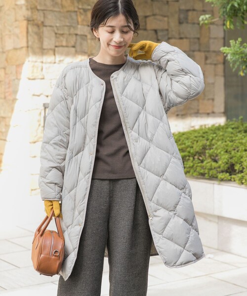 URBAN RESEARCH DOORS（アーバンリサーチドアーズ）の「ライトダウンキルトロングコート（テーラードジャケット・レディース・L.GREGE/KHAKI/NAVY・M）」の4枚目の写真