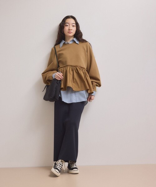 ADAM ET ROPE'(アダムエロペ)の「【WEB限定】ペプラムコンビプルオーバー(Tシャツ/カットソー・レディース・ブラック/ホワイト/キャメル・F)」の9枚目の写真