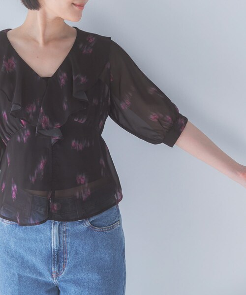 URBAN RESEARCH ROSSO（アーバンリサーチロッソ）の「ダークプリントフリルブラウス（シャツ/ブラウス・レディース・BROWN/BLACK・Free）」の14枚目の写真