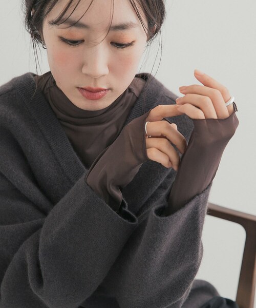 URBAN RESEARCH DOORS(アーバンリサーチドアーズ)の「ハイネックチュールインナー(Tシャツ/カットソー・レディース・DOT/BROWN/OFF・Free)」の15枚目の写真