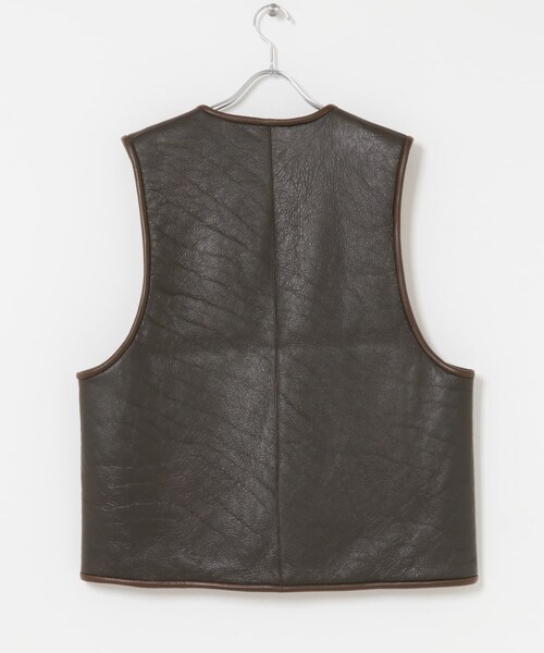 URBAN RESEARCH（アーバンリサーチ）の「Gurank　Lamb skin vest（ベスト・メンズ・BRN・2/3）」の9枚目の写真