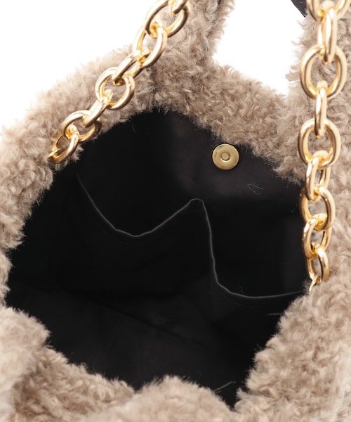 ADAM ET ROPE'(アダムエロペ)の「【helen Moore】joy bag with chunky chain 50cm/ファーバッグ(ハンドバッグ・レディース・グレー系・F)」の16枚目の写真