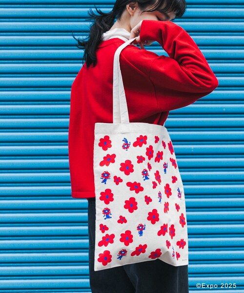 THE GOODLAND MARKET（ザグッドランドマーケット）の「EXPO2025 TOTE-FLOWER（トートバッグ・レディース・オフホワイト/グレー・One）」の2枚目の写真